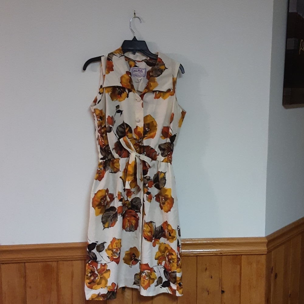 Awesome vintage dress for fall
